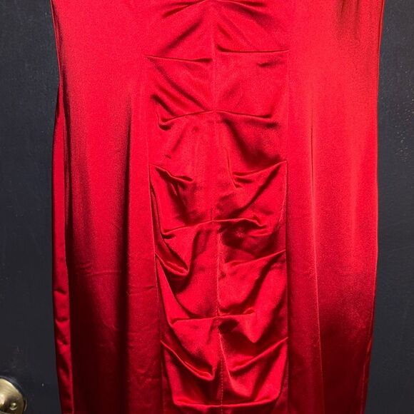 Calvin Klein red satiny body con dress. Size 6. - Picture 5 of 14